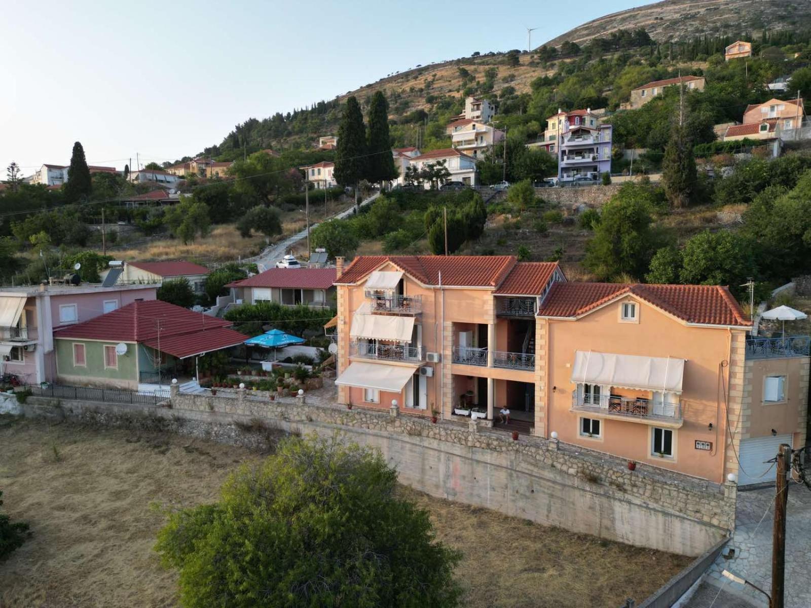 Victoria'S Apartments Dilináta المظهر الخارجي الصورة